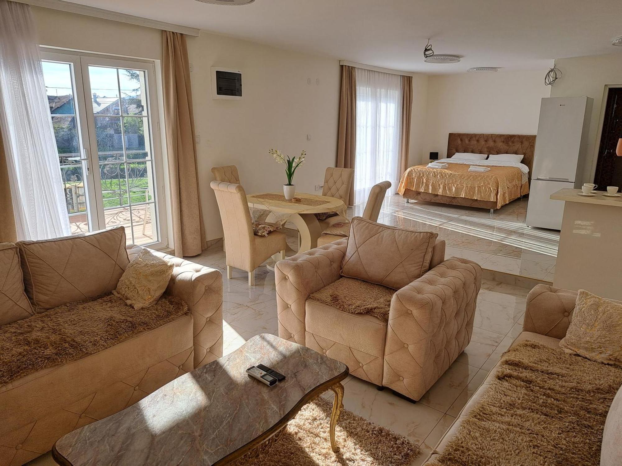 Dina Lux Apartman Jagodina Exteriér fotografie